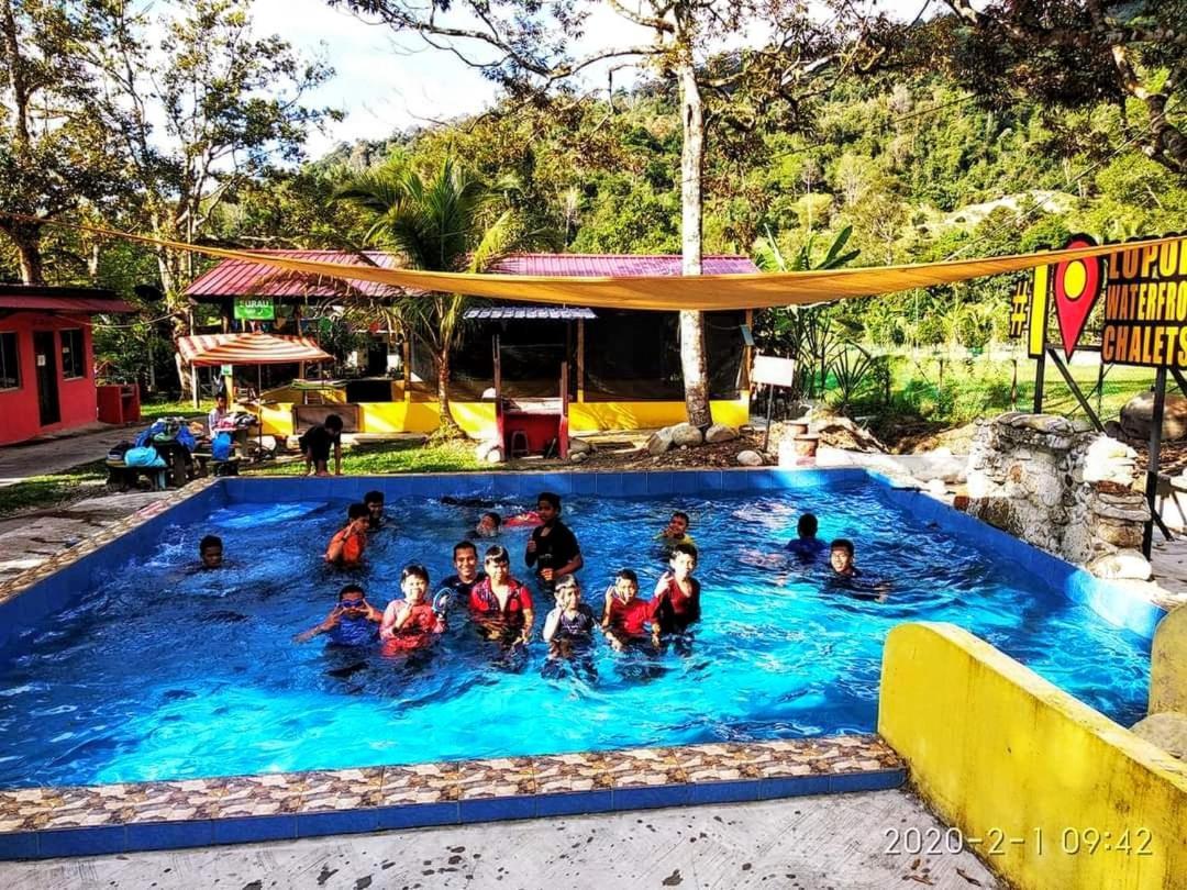 Lopoh Waterfront Budget Chalets Villa Hulu Langat Kültér fotó