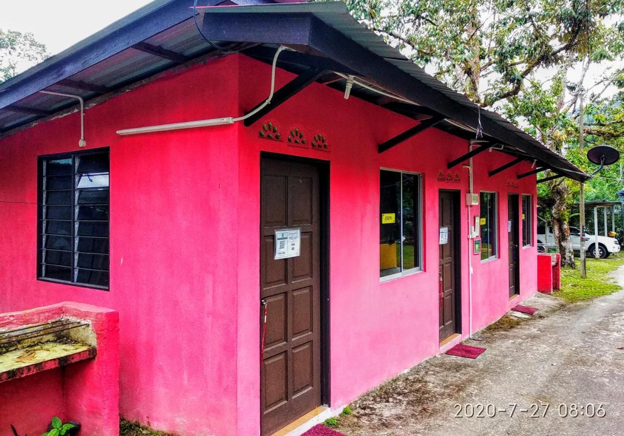 Lopoh Waterfront Budget Chalets Villa Hulu Langat Kültér fotó