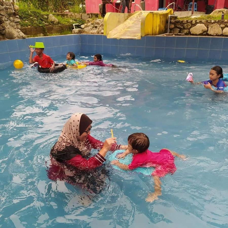 Lopoh Waterfront Budget Chalets Villa Hulu Langat Kültér fotó